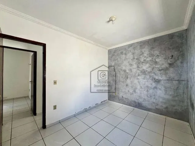 Imagem 7: Casa Térrea À Venda com 3 Quartos, Suíte, Quintal, Edícula e Área para Piscina - 125