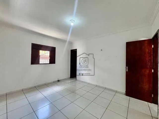 Imagem 16: Casa Térrea À Venda com 3 Quartos, Suíte, Quintal, Edícula e Área para Piscina - 125