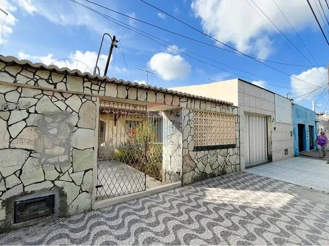 Imagem 1: Casa 3 Quartos em Monte Castelo À Venda!