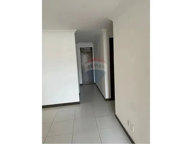 Imagem 8: Venda de Casa Reformada em Nova Parnamirim com 3 Quartos, Quintal e Churrasqueira e Ponto