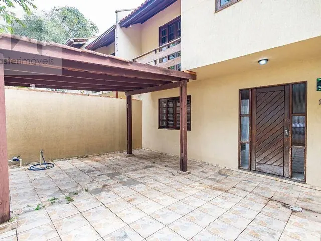 Imagem 2: Sobrado com 3 Quartos, Suíte, Churrasqueira e 2 Vagas - Pilarzinho - Curitiba/Pr