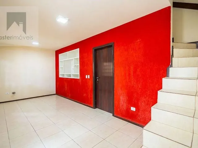 Imagem 1: Sobrado com 3 Quartos, Suíte, Churrasqueira e 2 Vagas - Pilarzinho - Curitiba/Pr
