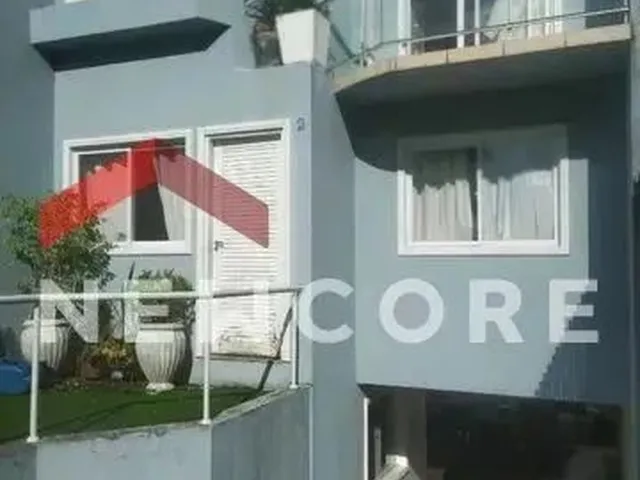Imagem: Sobrado em Rua João Leopoldo Miecznikowski