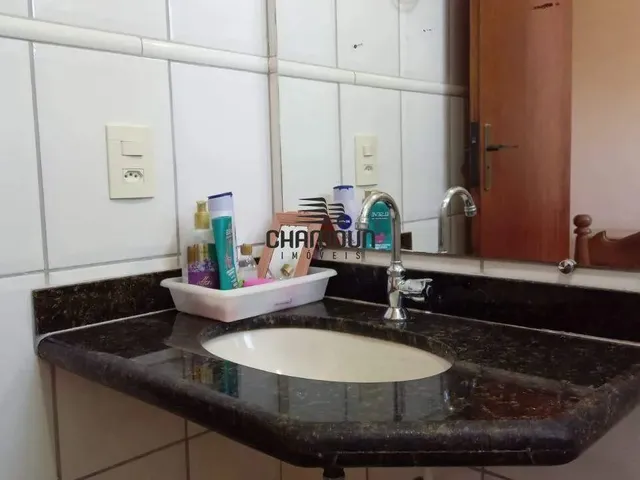 Imagem 6: Apartamento, 02 Quartos Sendo 01 Suite, Area Lateral Externa, 01 Vaga de Garagem, Avenida