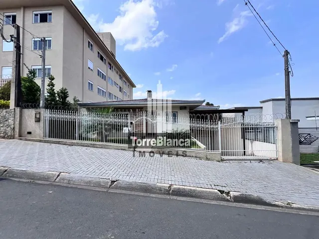 Imagem 8: Casa À Venda com 4 Quartos (Sendo 1 Suíte), 3 Vagas, Área Gourmet com Churasqueira
