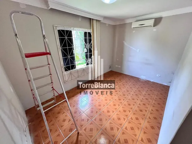 Imagem 12: Casa À Venda com 4 Quartos (Sendo 1 Suíte), 3 Vagas, Área Gourmet com Churasqueira