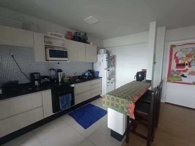 Imagem 14: Vista Privilegiada e Conforto: 3 Quartos (1 Suíte) no Centro - Último Andar