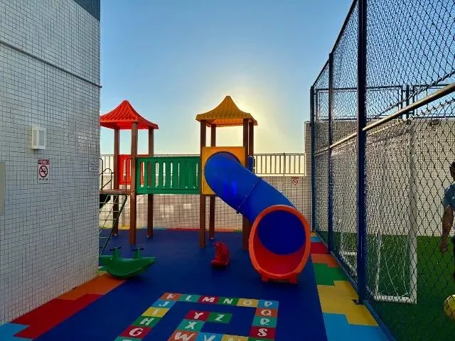 Imagem 6: Vista Privilegiada e Conforto: 3 Quartos (1 Suíte) no Centro - Último Andar