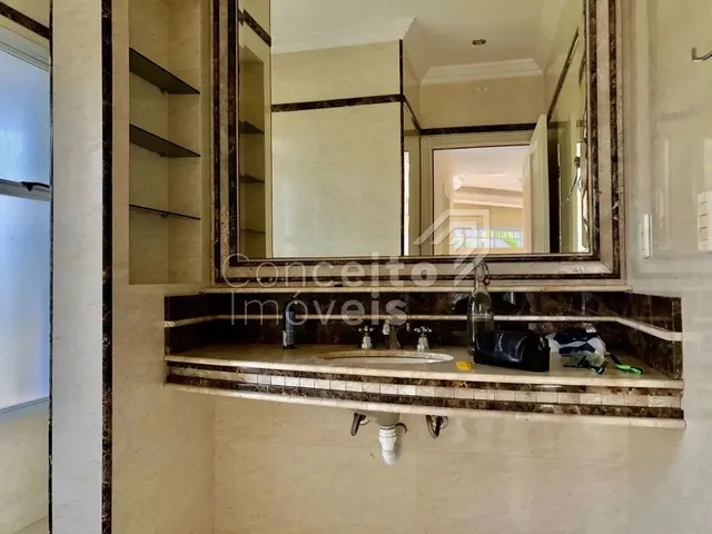Imagem 11: Sobrado Triplex com Piscina - Centro