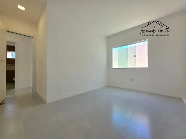 Imagem 11: Casa com 3 Quartos e 1 Suíte no Bairro Planície da Serra