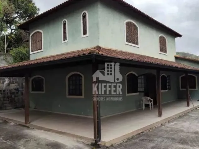 Imagem: Casa com 4 Quartos À Venda, 257 M² Construidos