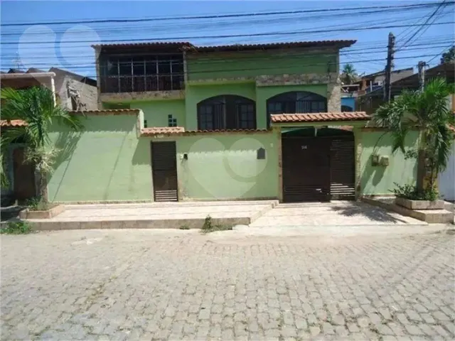 Imagem: Casa com 4 Dormitórios À Venda, 280 M²