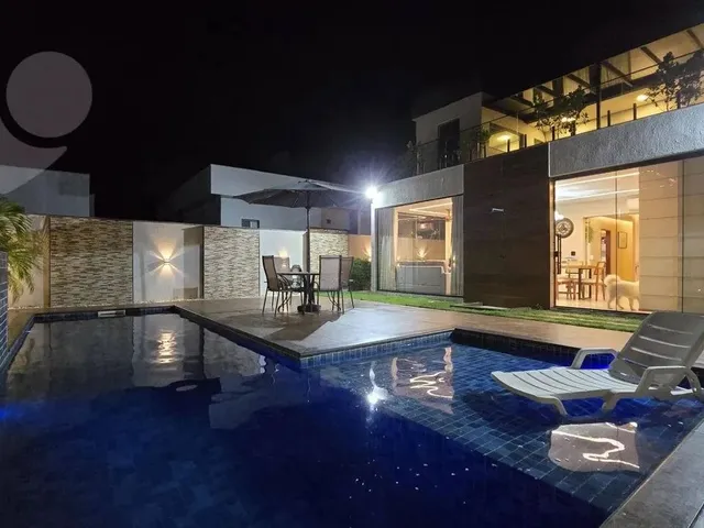 Imagem: Casa com 4 Dormitórios À Venda, 370 M²