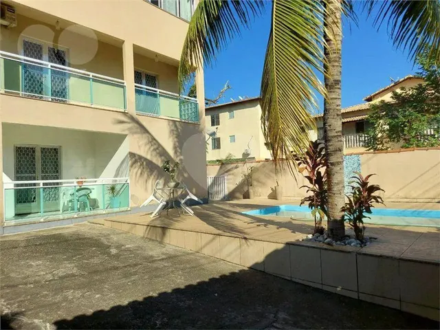 Imagem: Casa com 4 Dormitórios À Venda, 236 M²