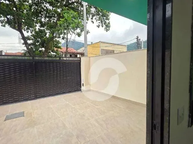 Imagem 2: Casa com 4 Dormitórios À Venda, 204 M² por R$ 1.650.000,00 - São Francisco