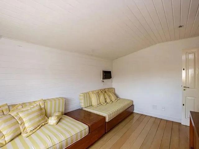 Imagem 7: Casa com 6 Dormitórios À Venda, 700 M² por R$ 3.850.000,00 - Piratininga - Niterói/Rj