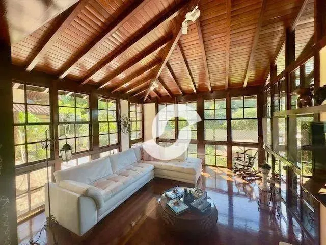 Imagem 6: Casa com 4 Dormitórios À Venda, 600 M² por R$ 1.680.000,00 - Piratininga - Niterói/Rj