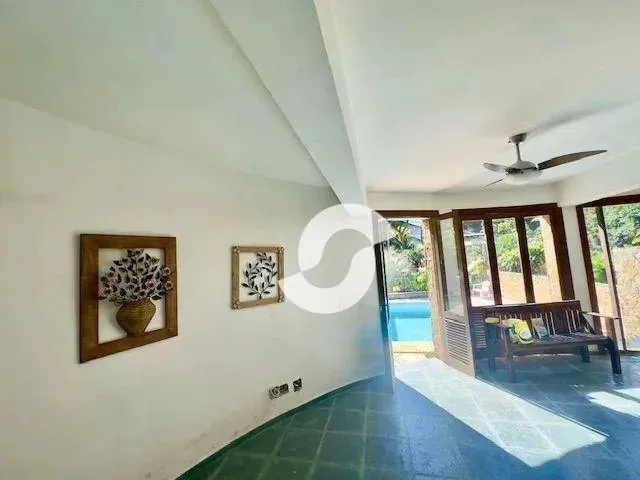 Imagem 7: Casa com 4 Dormitórios À Venda, 600 M² por R$ 1.680.000,00 - Piratininga - Niterói/Rj