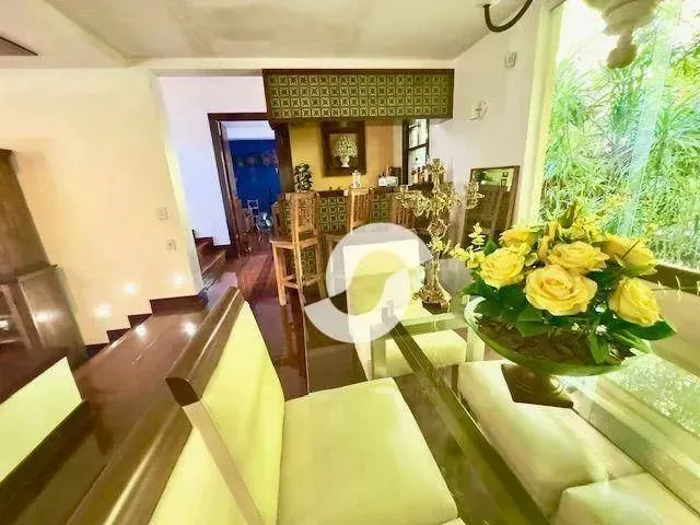 Imagem 3: Casa com 4 Dormitórios À Venda, 600 M² por R$ 1.680.000,00 - Piratininga - Niterói/Rj