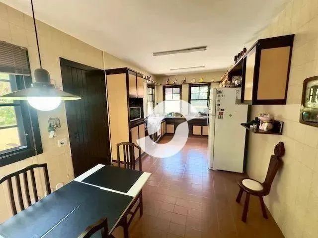 Imagem 5: Casa com 4 Dormitórios À Venda, 600 M² por R$ 1.680.000,00 - Piratininga - Niterói/Rj