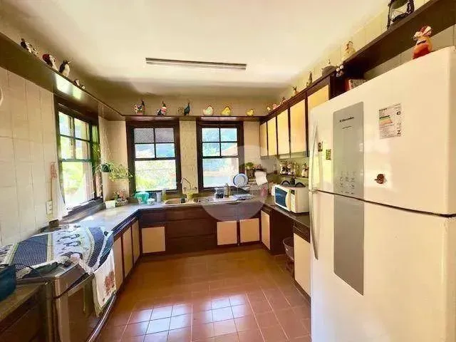 Imagem 10: Casa com 4 Dormitórios À Venda, 600 M² por R$ 1.680.000,00 - Piratininga - Niterói/Rj