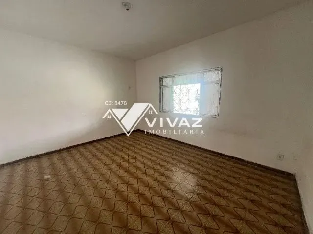 Imagem 7: Excelente Casa Ampla Totalmente Independente com Quintal e Garagem em Piedade