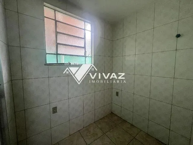 Imagem 5: Excelente Casa Ampla Totalmente Independente com Quintal e Garagem em Piedade