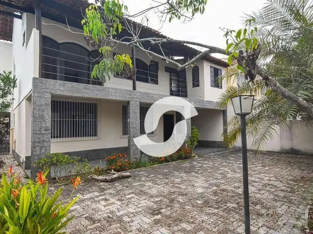 Imagem: Casa com 5 Dormitórios À Venda, 340 M²