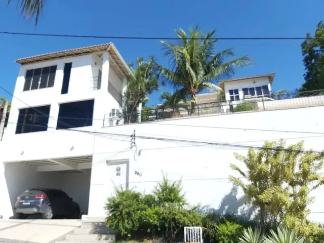 Imagem: Casa Exclusiva em Condomínio Tradicional