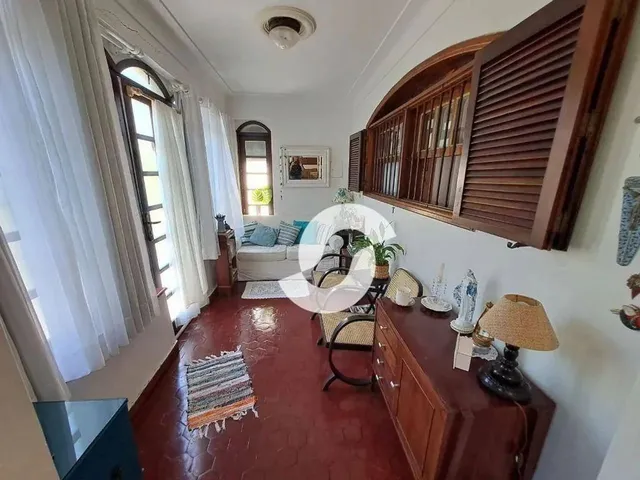 Imagem: Casa com 4 Dormitórios À Venda, 280 M²