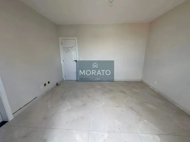 Imagem 12: Área Privativa com Três Quartos Sendo Um com Suíte e Elevador no Bairro santa Cruz