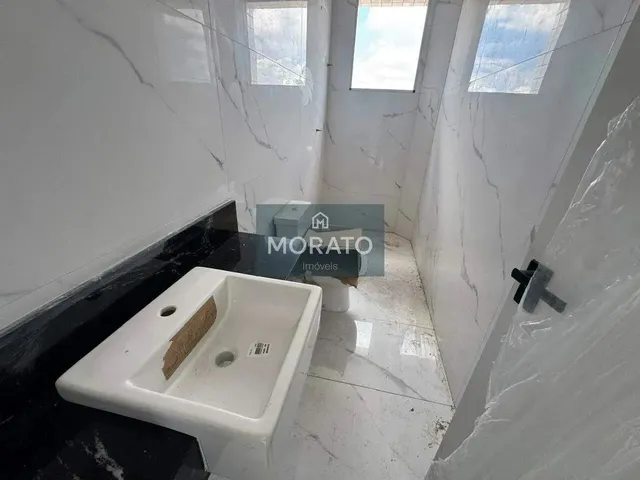 Imagem 6: Área Privativa com Três Quartos Sendo Um com Suíte e Elevador no Bairro santa Cruz