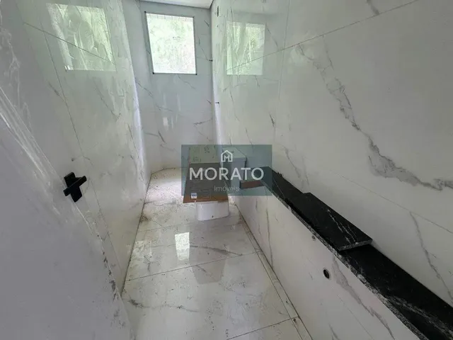 Imagem 3: Área Privativa com Três Quartos Sendo Um com Suíte e Elevador no Bairro santa Cruz