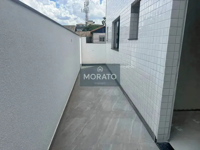 Imagem 8: Área Privativa com Três Quartos Sendo Um com Suíte e Elevador no Bairro santa Cruz