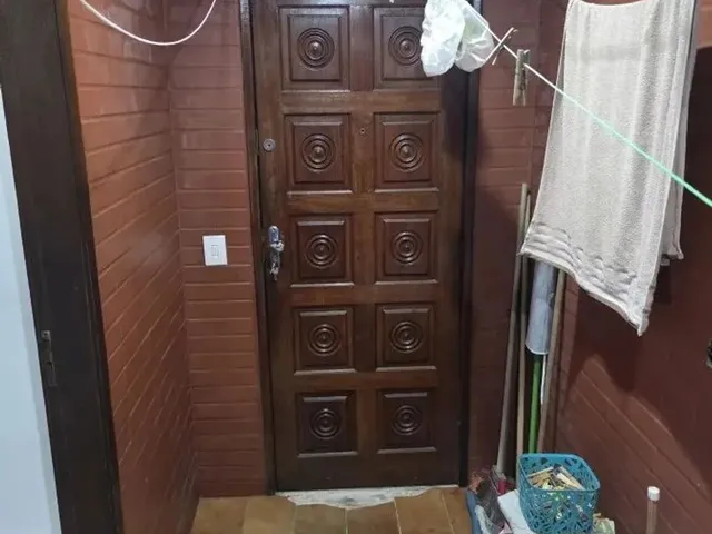 Imagem 15: Apartamento para Venda em Nilópolis, Centro, 2 Dormitórios, 1 Banheiro