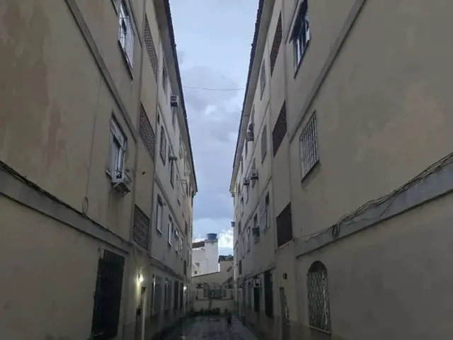 Imagem 8: Apartamento para Venda em Nilópolis, Centro, 2 Dormitórios, 1 Banheiro