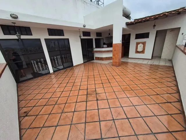 Imagem: Igual a Esta, Não Existe no Coração da