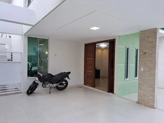 Imagem: A casa em condomínio possui 4 Dormitórios, 2 Suítes, 4