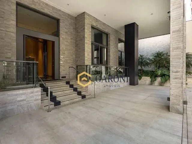 Imagem: Apartamento com 4 Dormitórios À Venda