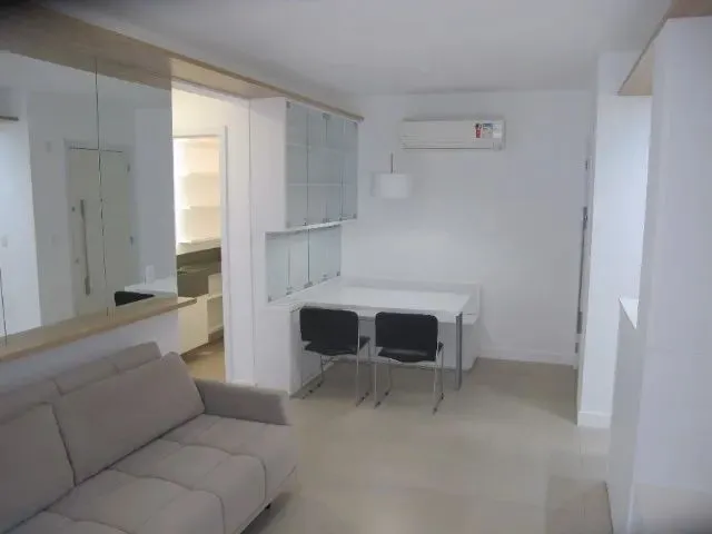 Imagem 3: Apartamento para Alugar, Duas Suites no Bairro Trindade