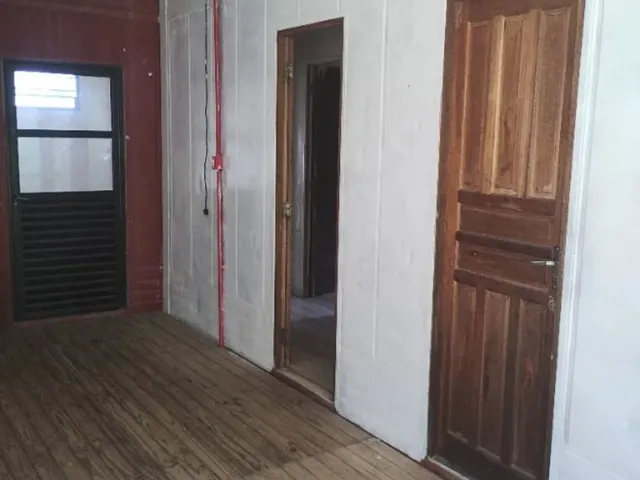 Imagem 3: Aluguel Anual - Casa com 2 Dormitórios, Terreno Amplo - Fortaleza da Barra