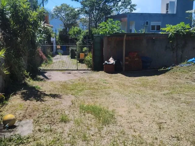 Imagem 15: Aluguel Anual - Casa com 2 Dormitórios, Terreno Amplo - Fortaleza da Barra