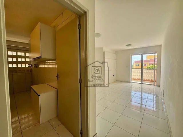 Imagem 3: Apartamento Semi Mobiliado para Alugar no Parque das Nações com 3 Quartos, Suíte E