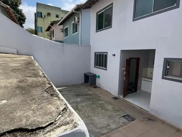 Imagem 2: Casa em Condomínio para Locação em Macaé, Granja dos Cavaleiros, 3 Dormitórios, 1