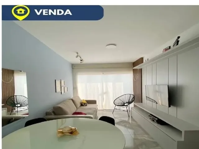 Imagem: A casa possui 2 Dormitórios, 1 Banheiro, 2 Vagas na
