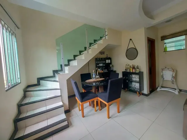 Imagem 9: Casa Geminada com Entrada Coletiva, 03 Quartos Sendo 01 com Suíte, 02 Vagas no Bairro