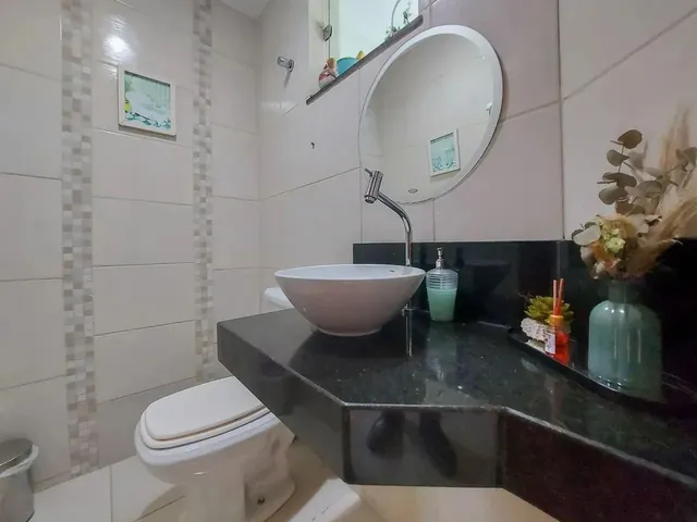 Imagem 12: Casa Geminada com Entrada Coletiva, 03 Quartos Sendo 01 com Suíte, 02 Vagas no Bairro