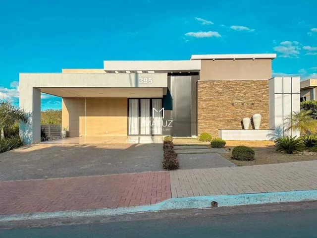 Imagem: Casa À Venda, 4 Quartos, 2 Suítes, 3 Vagas