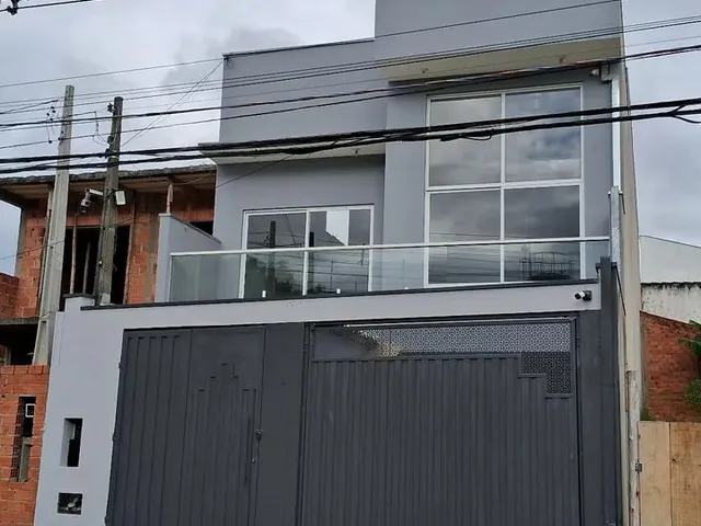 Imagem 2: Casa 3 Dormitórios a Venda, 330 M²