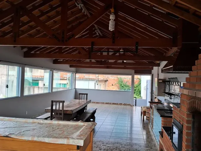 Imagem 5: Casa 3 Dormitórios a Venda, 330 M²